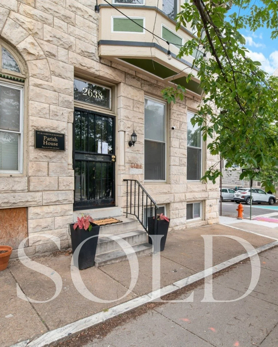 ✨Sold! ✨

This one-of-a-kind home just steps from Patterson Park found its perfect match. We're so happy for our sellers now that this home is officially closed and they can celebrate a fantastic outcome!

We love seeing the right buyer come along fo