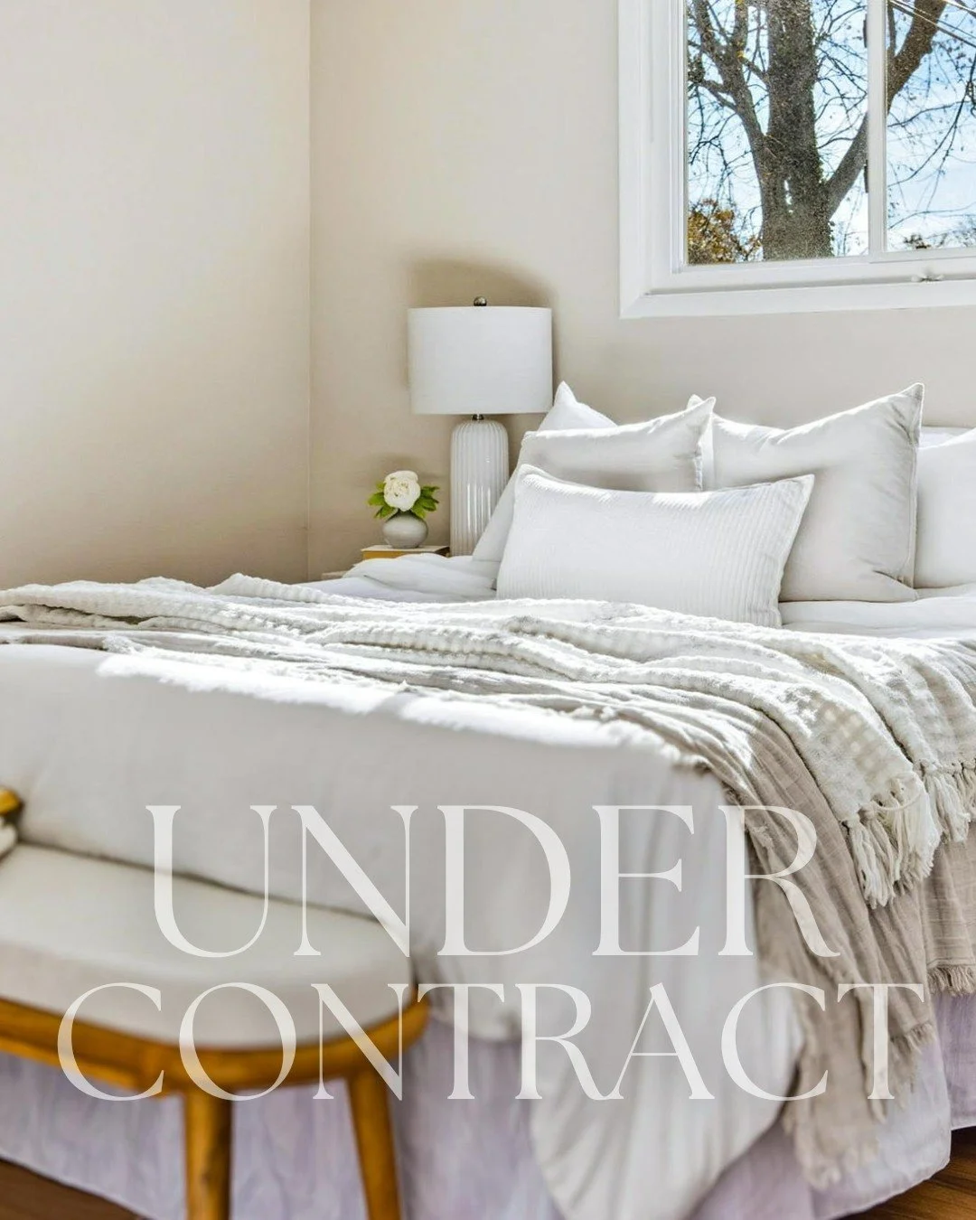 Big congratulations to our Timonium sellers and to @mahinadouglas  for getting this home under contract.

This time of year can bring a little extra unpredictability with everyone shifting into holiday mode, so we are especially happy for our clients