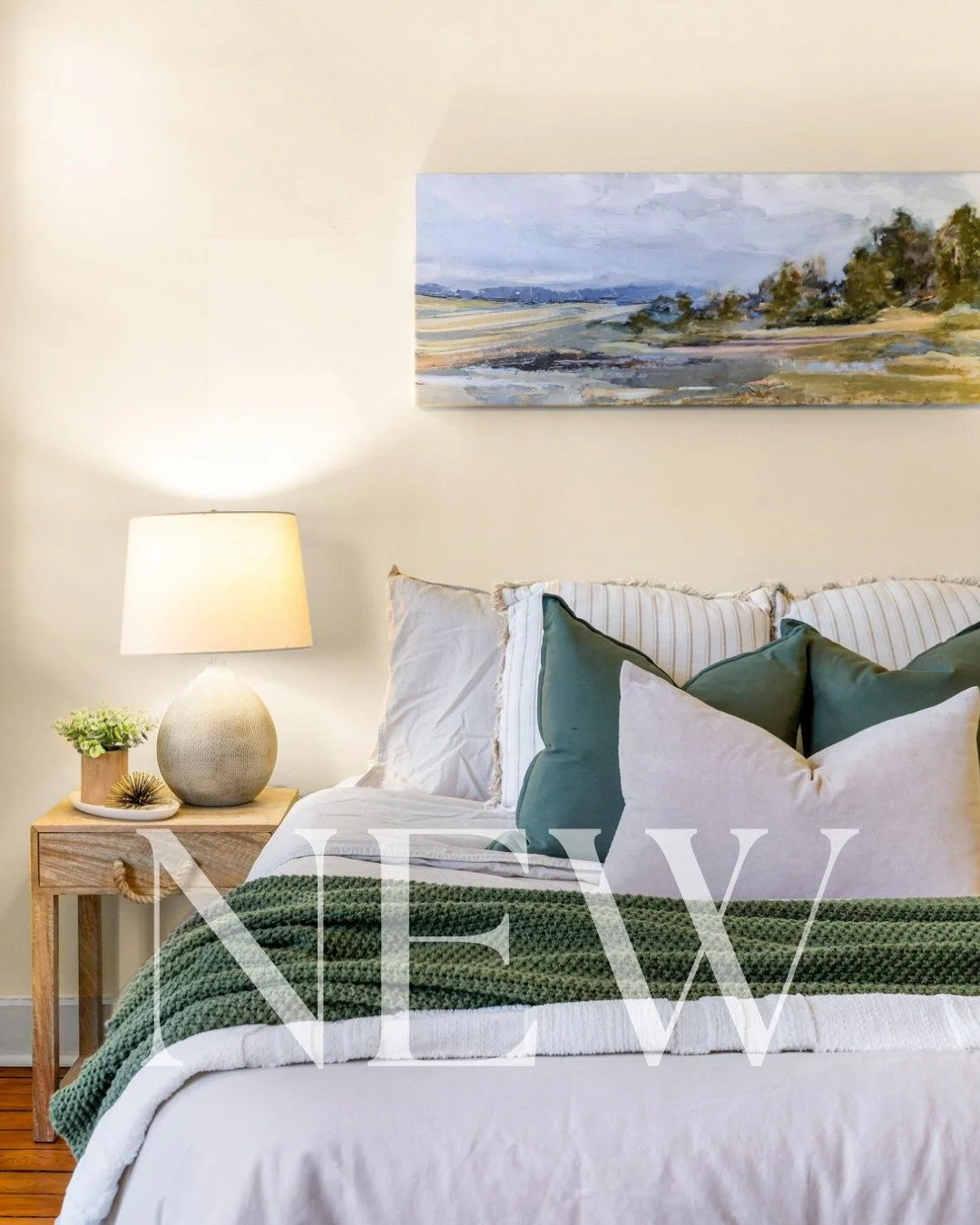 NEW LISTING IN HAMPDEN ✨

▶ 3 bedrooms
▶ 2 bathrooms
▶ 245,000

If you love the character that makes Hampden homes so special, this one will steal your heart. This classic rowhome is filled with original details at every turn, from the vintage letter