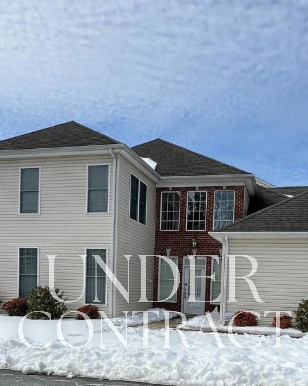 Under contract in Forest Hill!

Huge congratulations to Jenn&rsquo;s buyers for landing this beautiful home. They had a very specific vision of what they wanted, and this one checked every single box&hellip; a true unicorn in today&rsquo;s house hunt