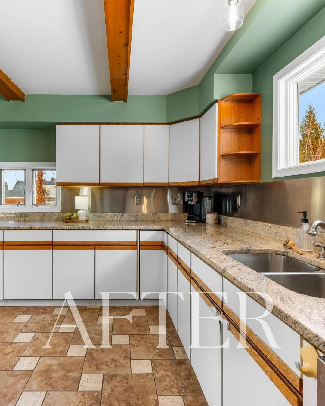 Selling your home while still living in it? We've got you. 🏡

One of the things we are most proud of is our staging team. They work directly with homeowners to prepare their home for the market in a way that actually works for real life. No unrealis