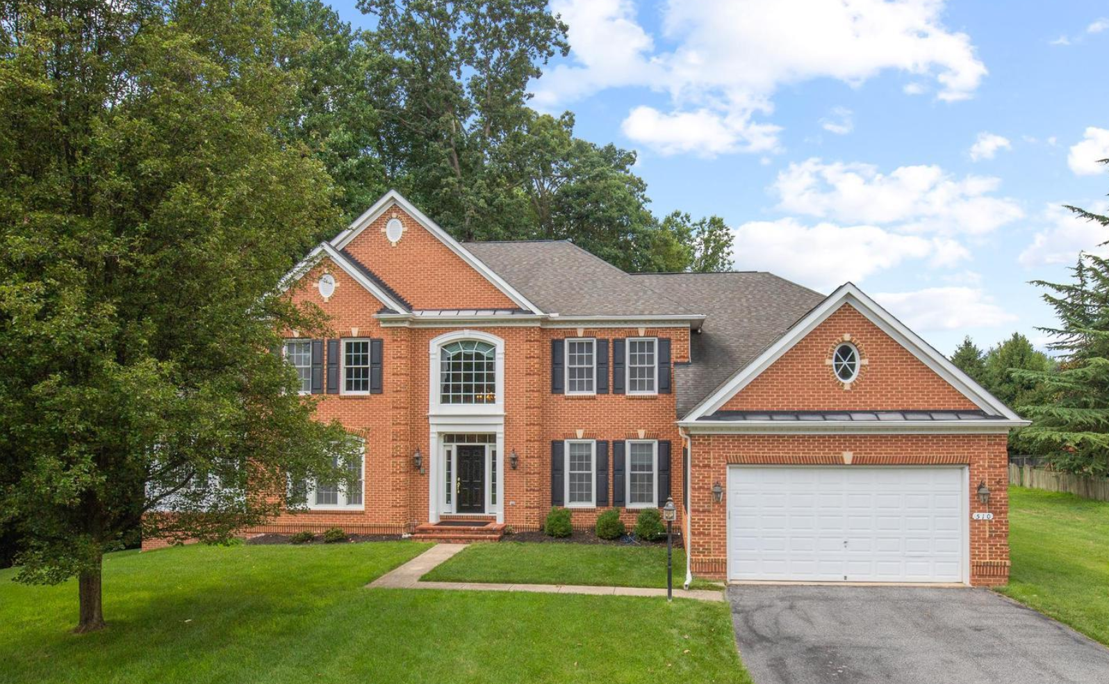 sold in lutherville for $1,100,000