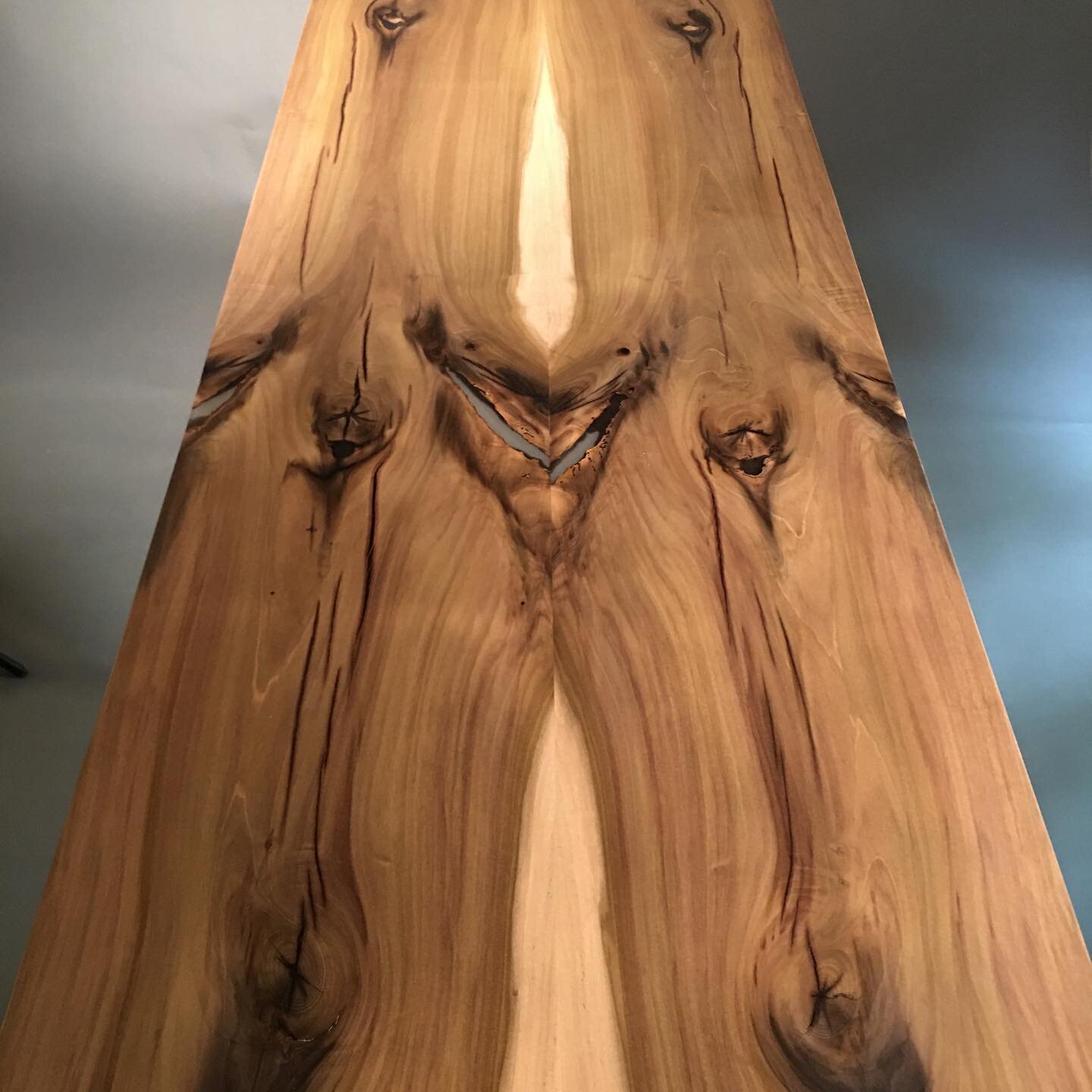 New project from Split Cedar Studios-a Poplar dining room table. I love Poplar. The color morphs from cream to brown, green, black all the way to purple. The modeled grain and book-matched surface creates drama. Tapered legs and tiered skirt support 