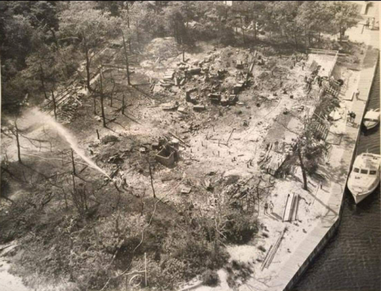 1959 Botel fire aftermath.PNG