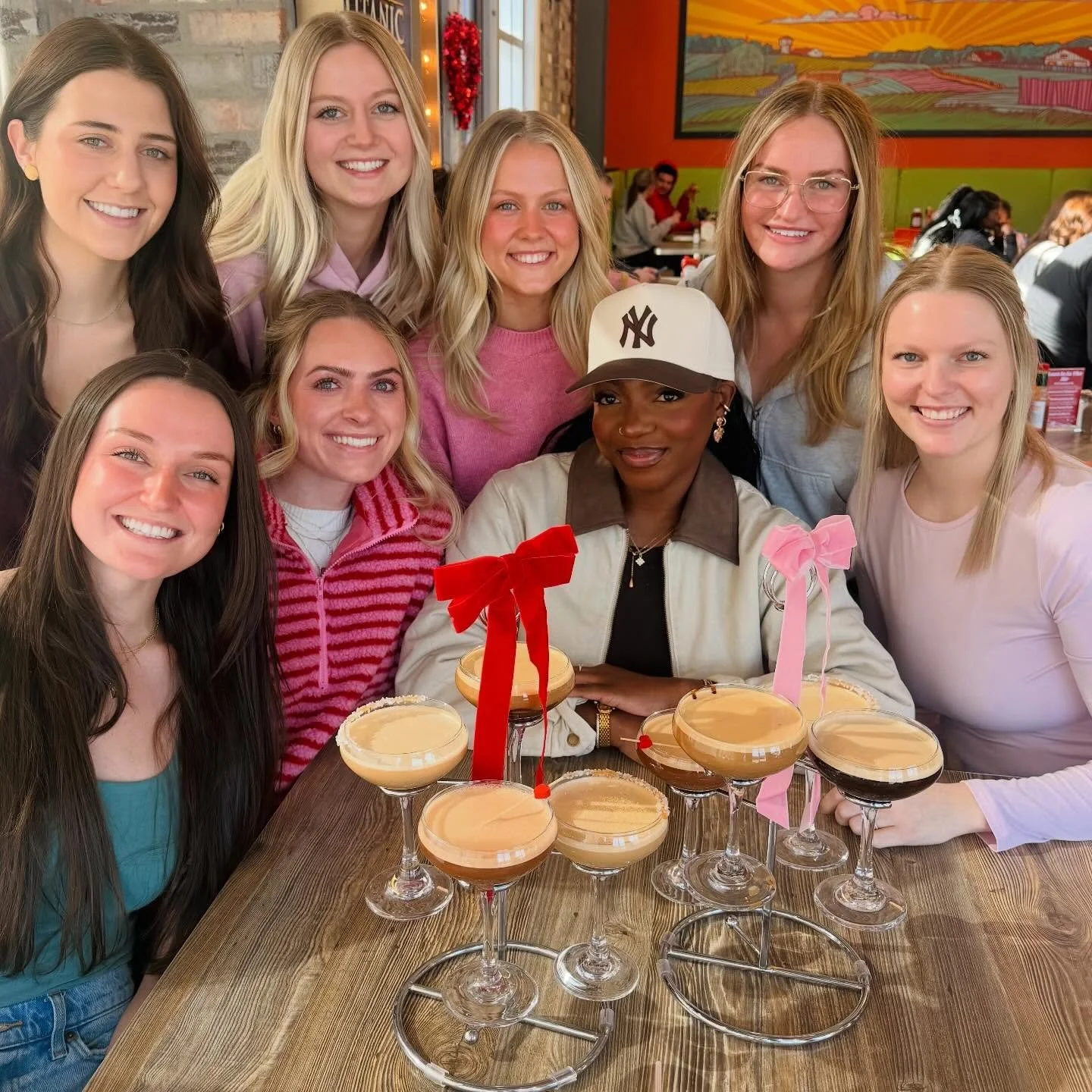 Who needs a Valentine when you can brunch with the girls instead😉 Get your crew together and sip on a Martini Flight🎀🍸

#martini #brunch #wdm #desmoines #ankeny