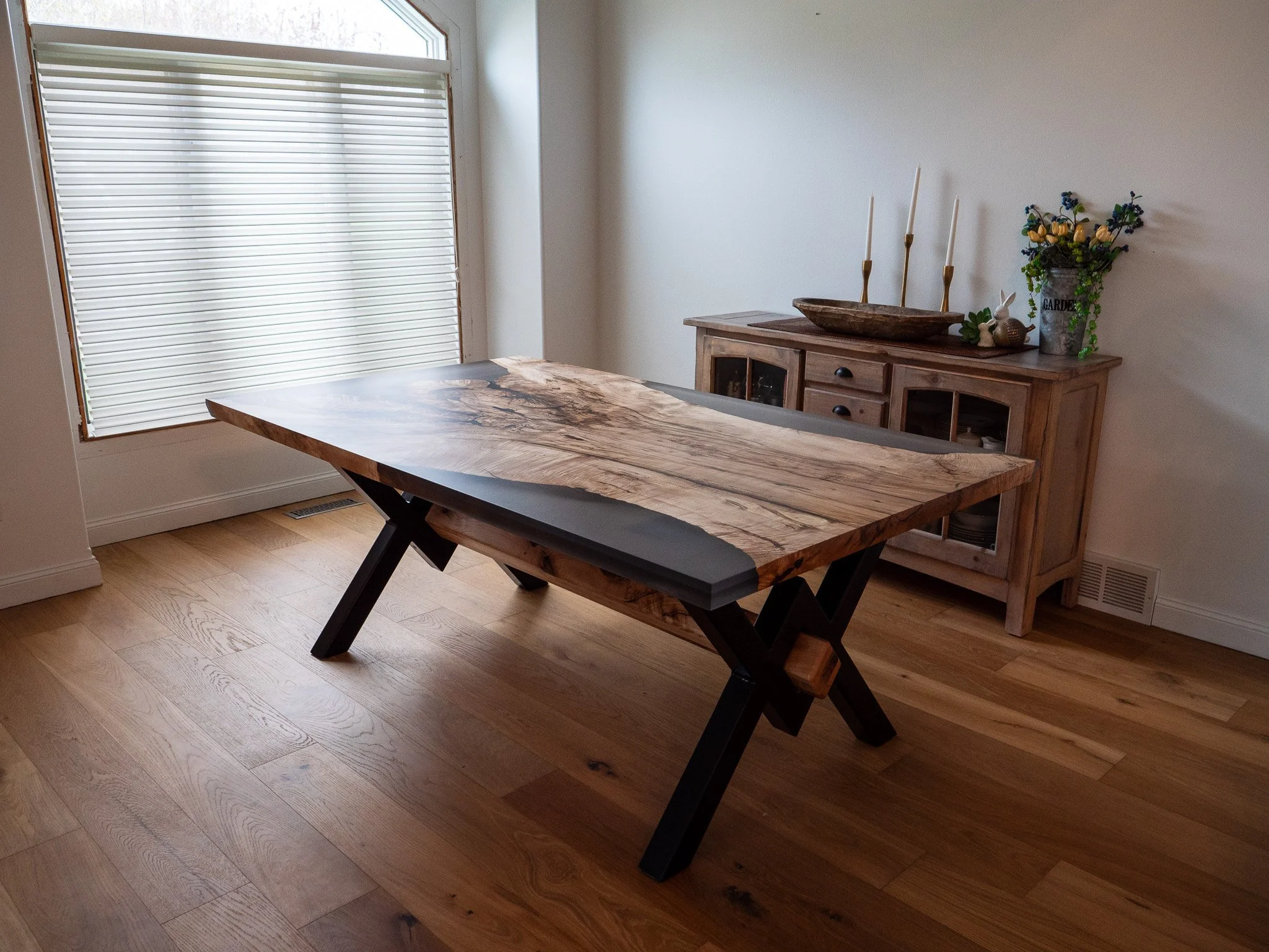 Crimson King Angel Table