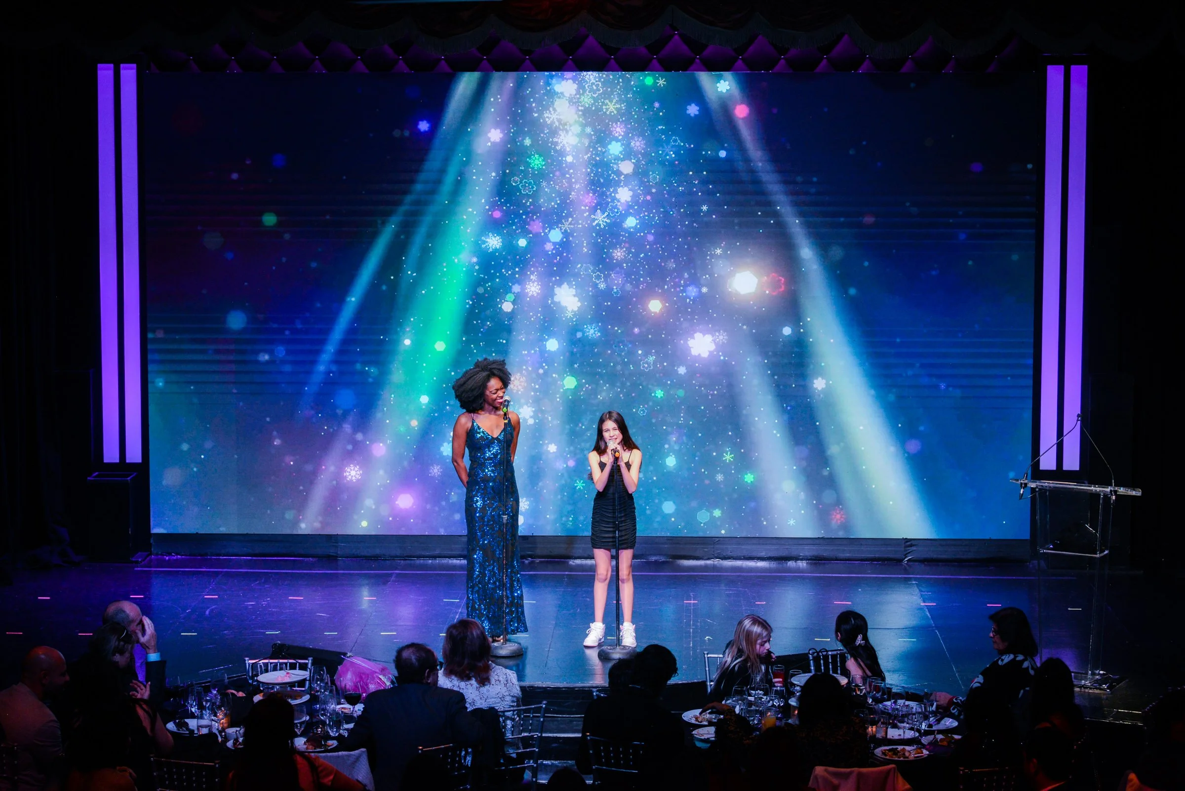237_251116_BAE_GALA_5489.jpg