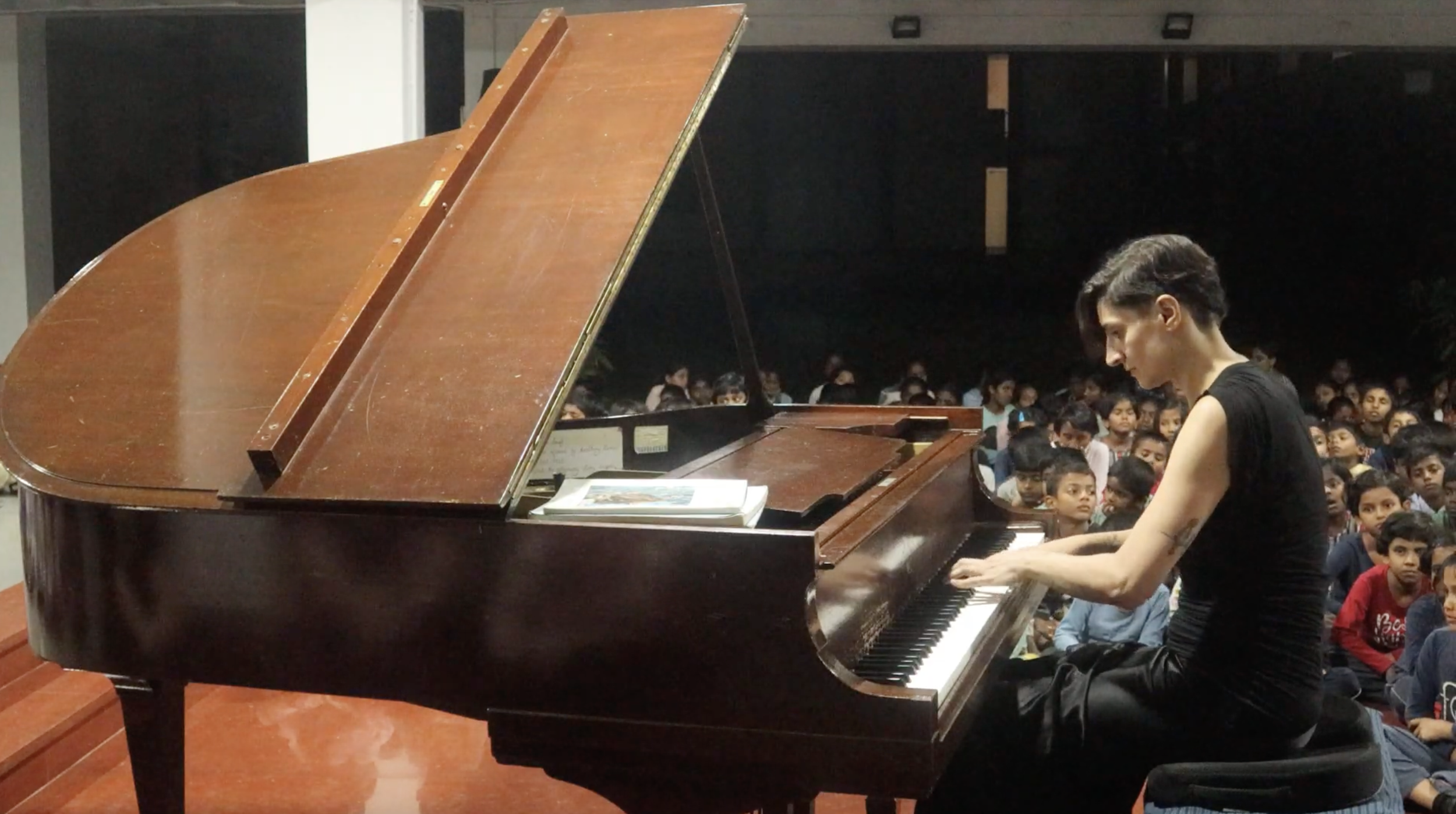 Francesca Khalifa’s Visit to Shanti Bhavan