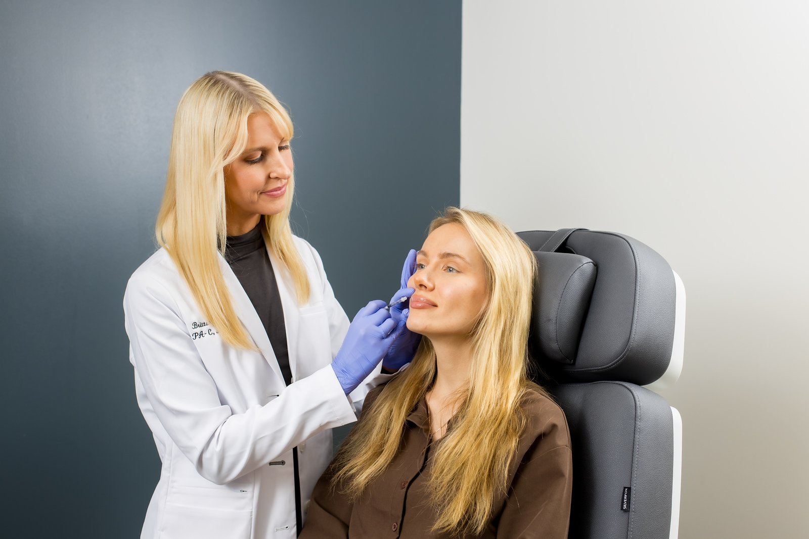 Bloom with Brilliance: Your Jeuveau® Refresh Awaits with 10% Off