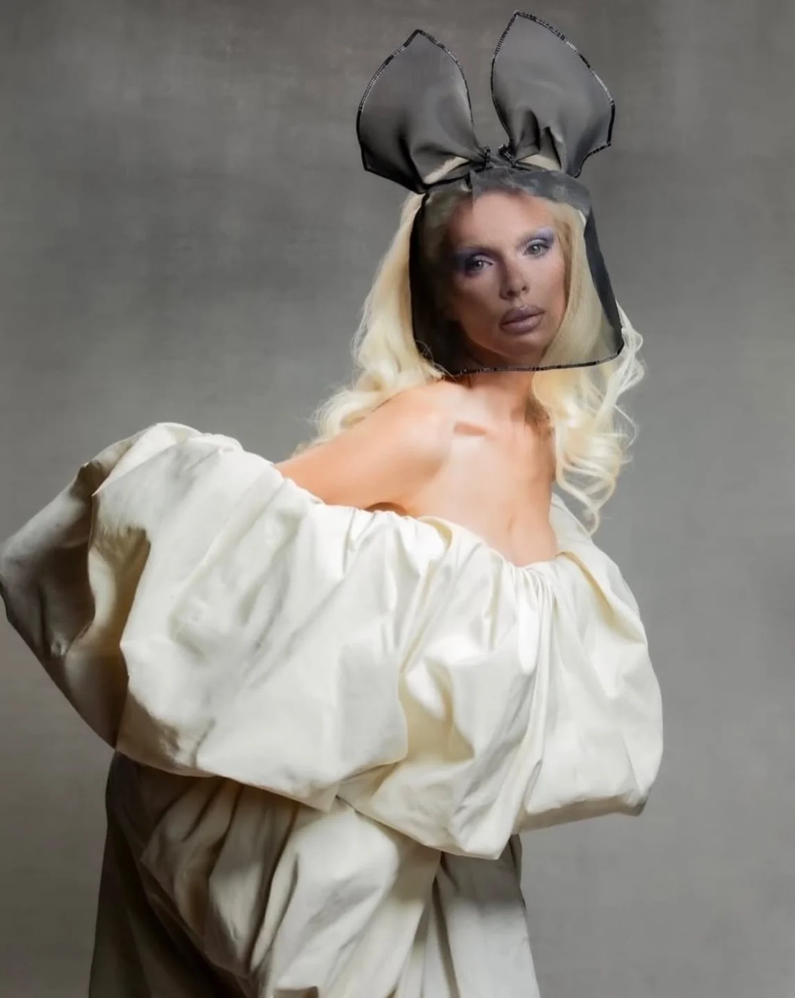 JULIA FOX
TUSH MAGAZINE 2025 20th ANNIVERSARY ISSUE