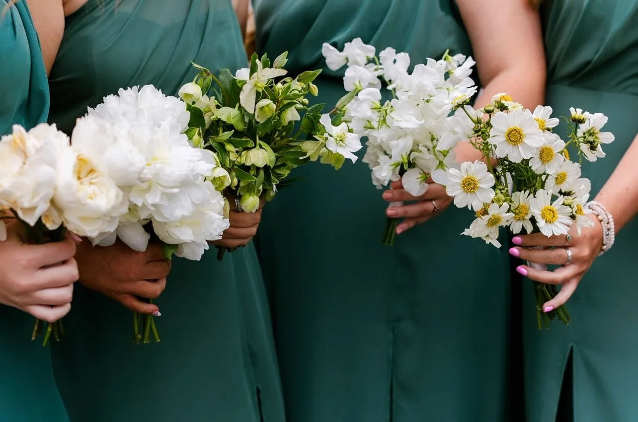 just really here for mono bouquets 🤌🏻

#floraldesign #florals #alabamawedding #alabamaweddings #southernwedding #weddingflowers #alabamabride #birminghamweddings #bhamwedding #southernbride #flowersofinstagram #birminghamflorist #alabamaflorist #fl
