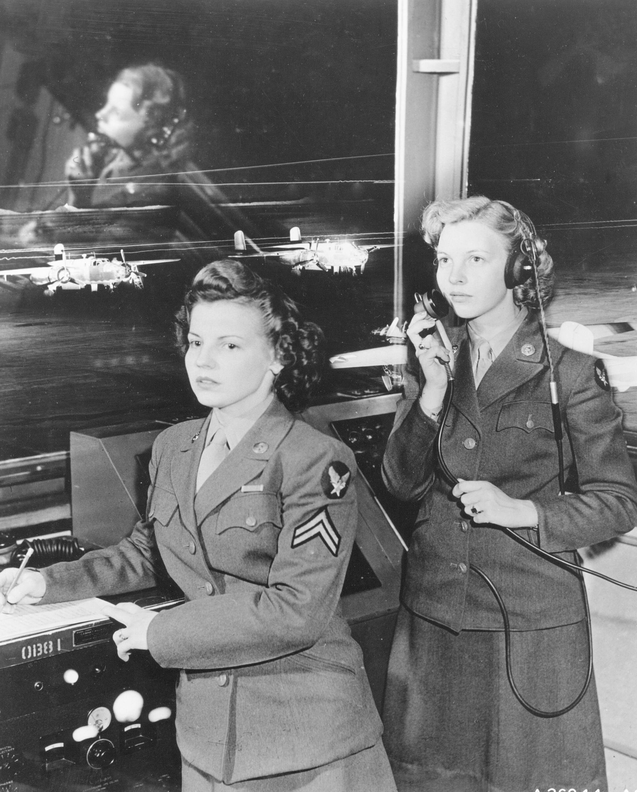 Women's_Army_Corps,_Randolph_Field,_Texas,_1944.jpg