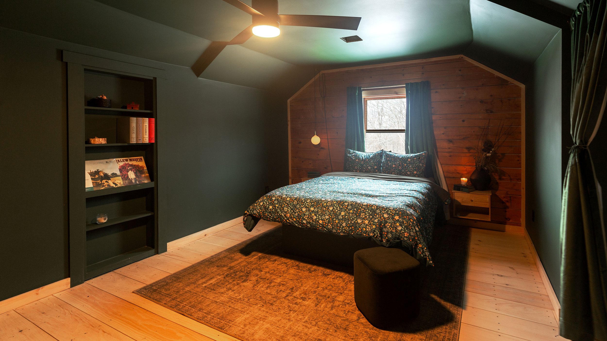 BullsHead_Interior_FinalSelects_084.jpg