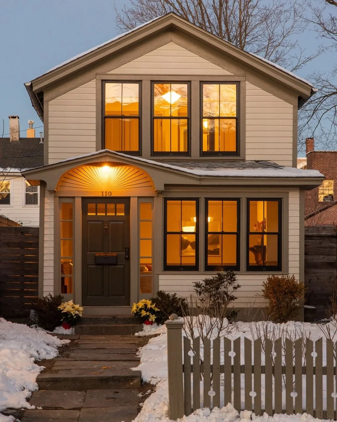 The impeccably-restored Clinton Carriage is a rare offering in the heart of vibrant uptown Kingston. This perfectly-proportioned city home exquisitely blends historic elements and modern amenities.

CLINTON CARRIAGE
110 Clinton Ave, Kingston NY
2-bed