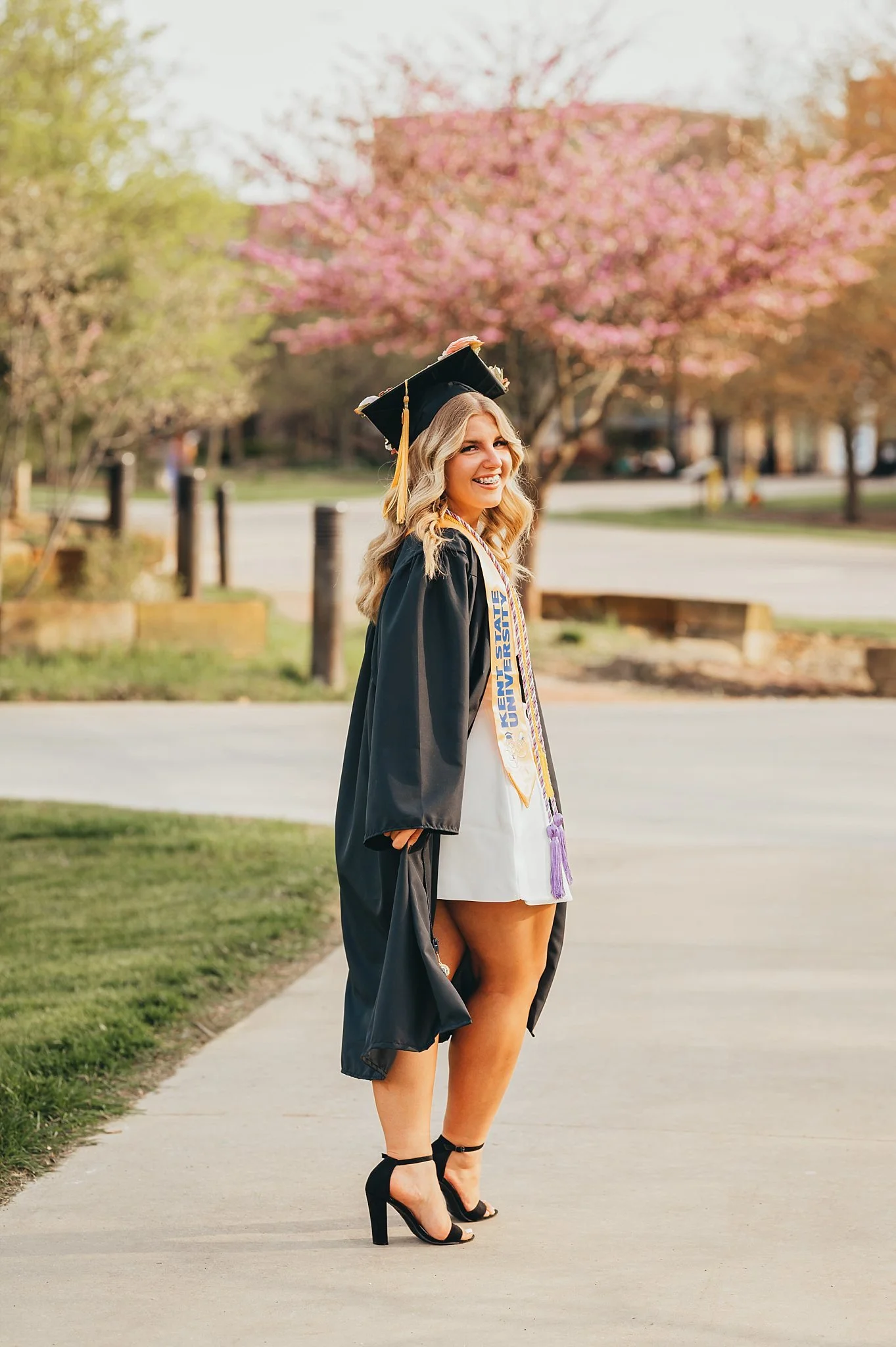 kent-state-university-nursing-grad-photo-session.jpg