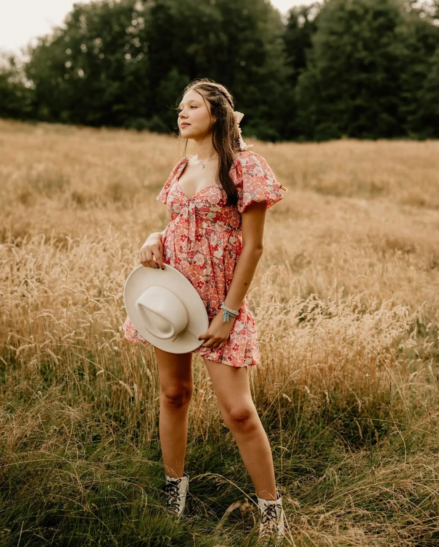 Happy birthday to this beautiful soul @valen.estevam 💞 From her sweet name, Valentine, to her gentle personality, she's truly special and we love her so much! 🤍Hope your day is filled with everything your heart desires and more! Here's a few images