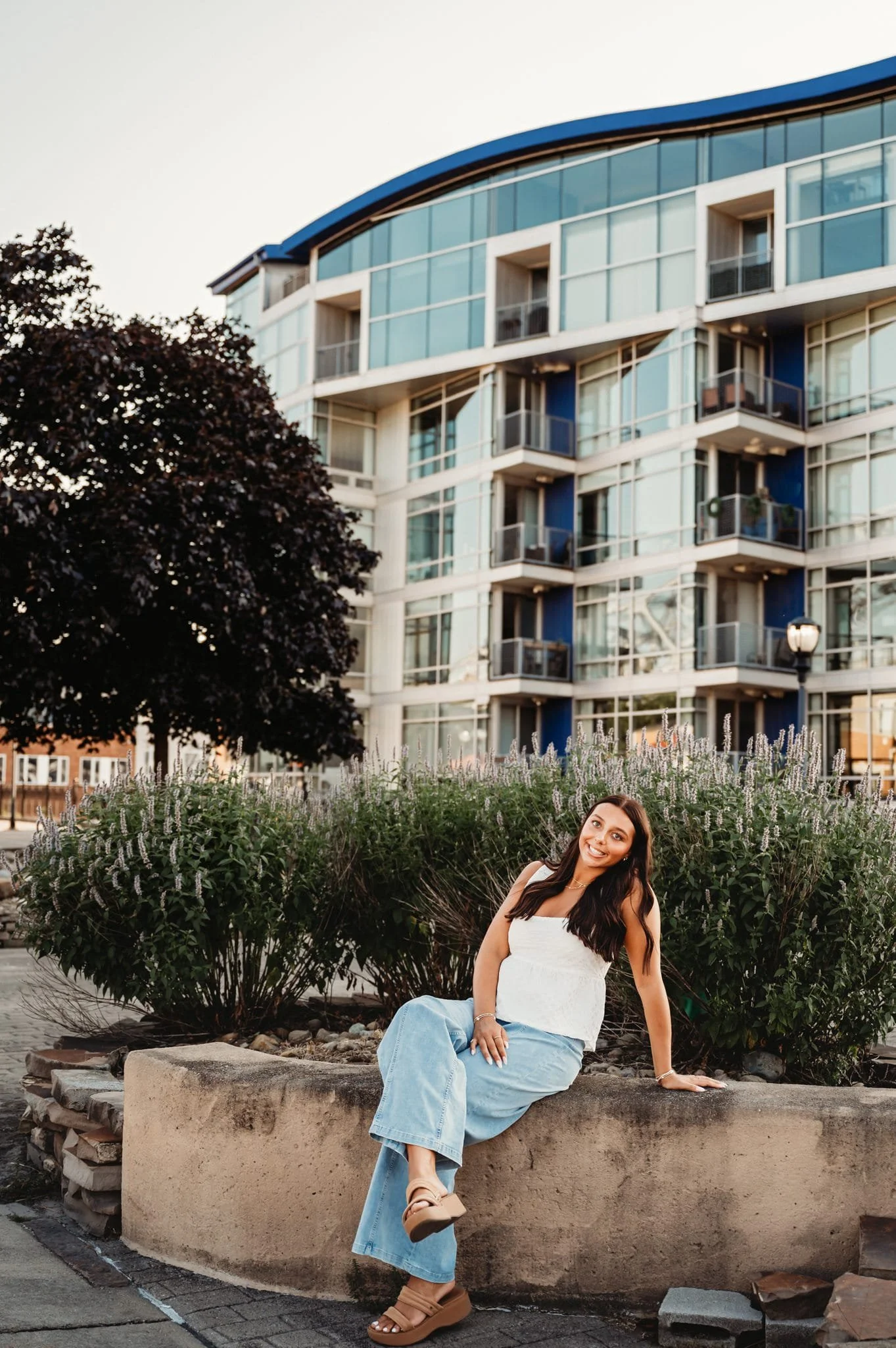 summer-urban-setting-senior-photo-session-cleveland-ohio.jpg