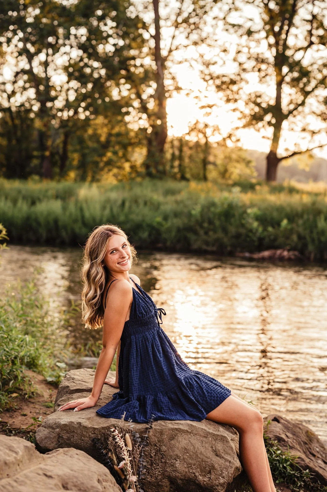 senior-portraits-cuyahoga-river-akron-oh.jpg
