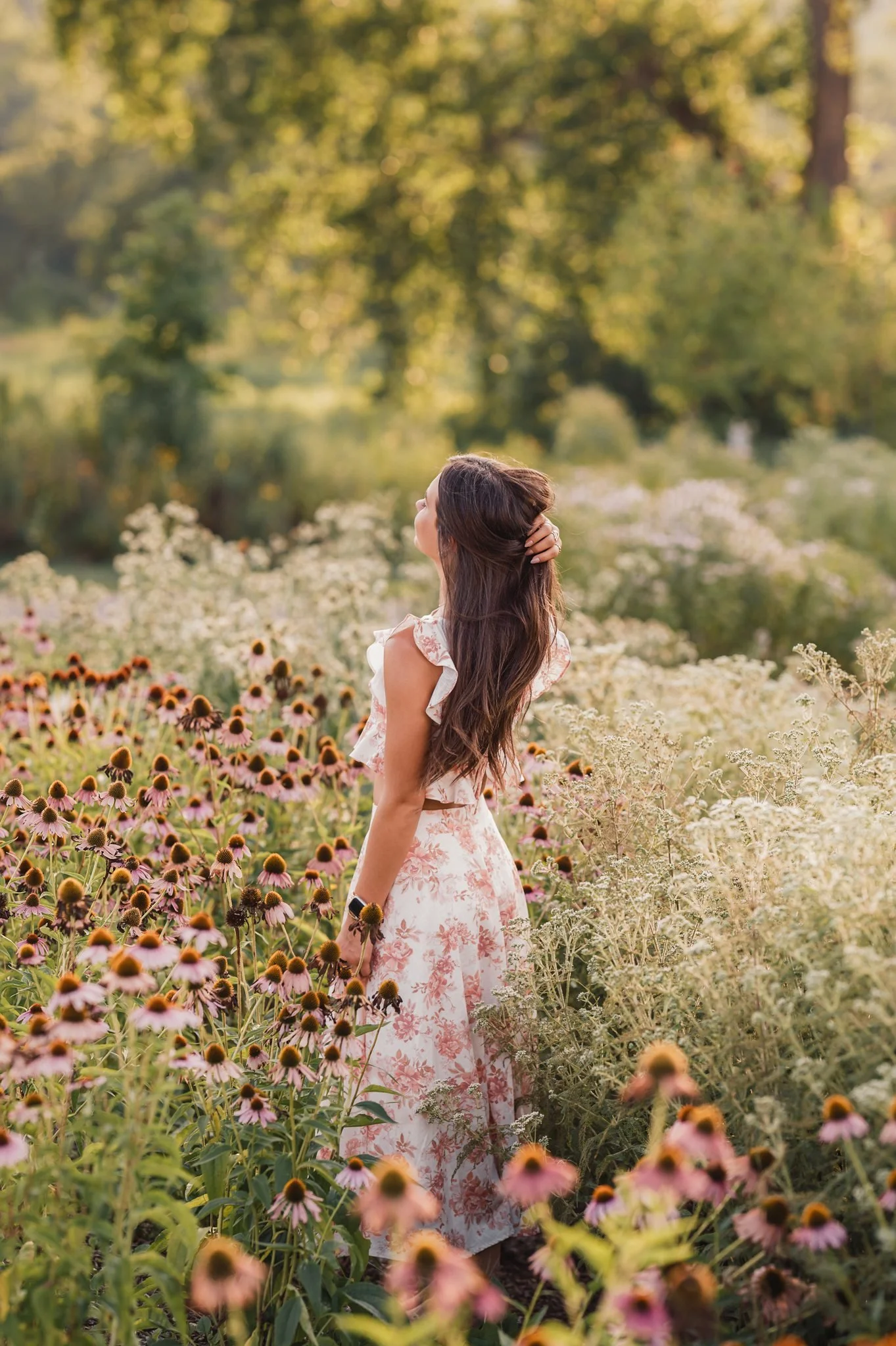photography-session-in-flower-field.jpg