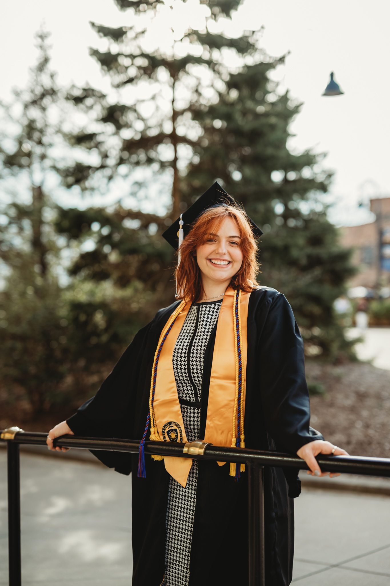 photography-session-of-girl-grad-at-ksu-campus.jpg