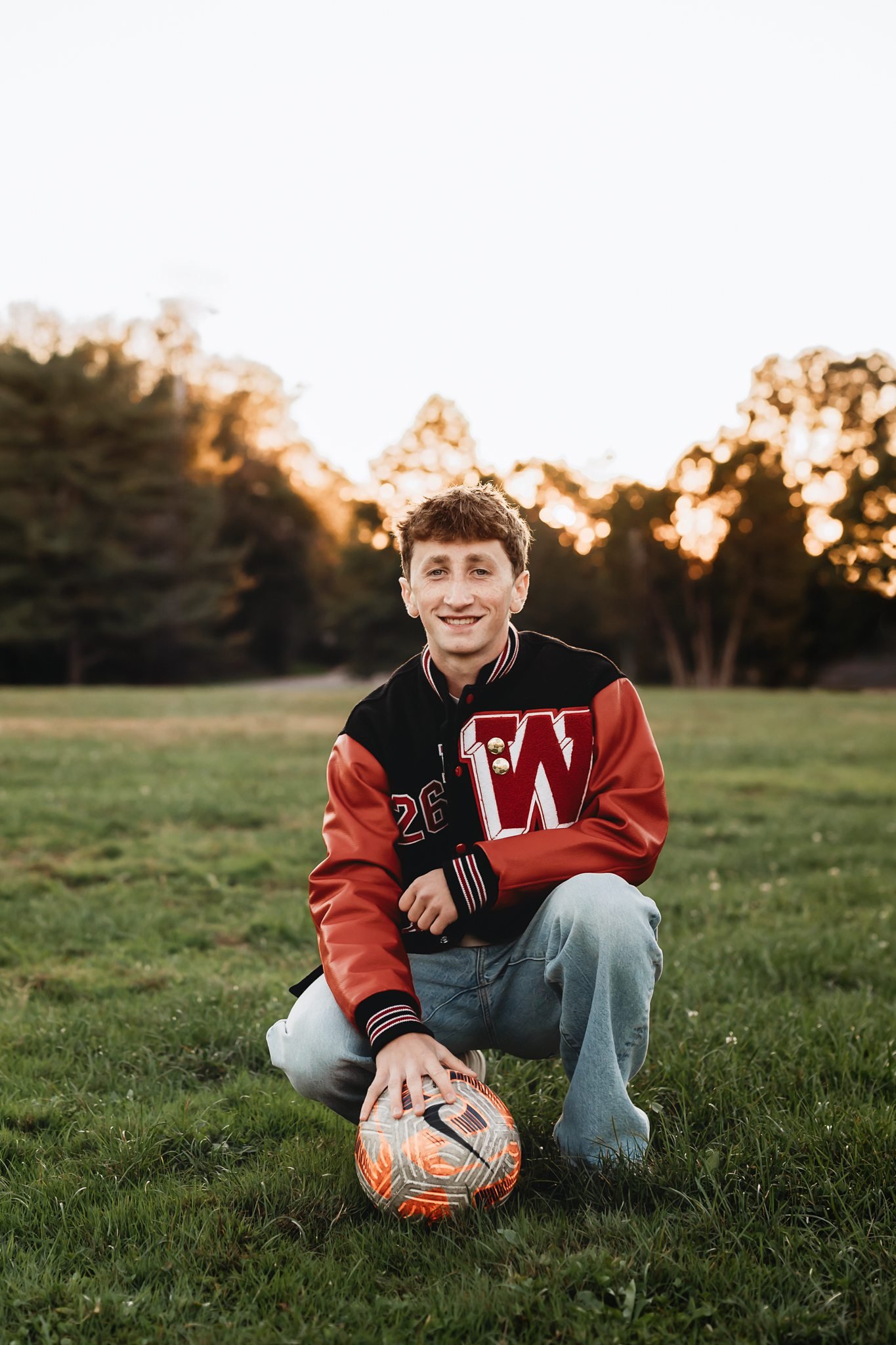 wadsworth-ohio-senior-guy-photo-session-in-soccer-field.jpg
