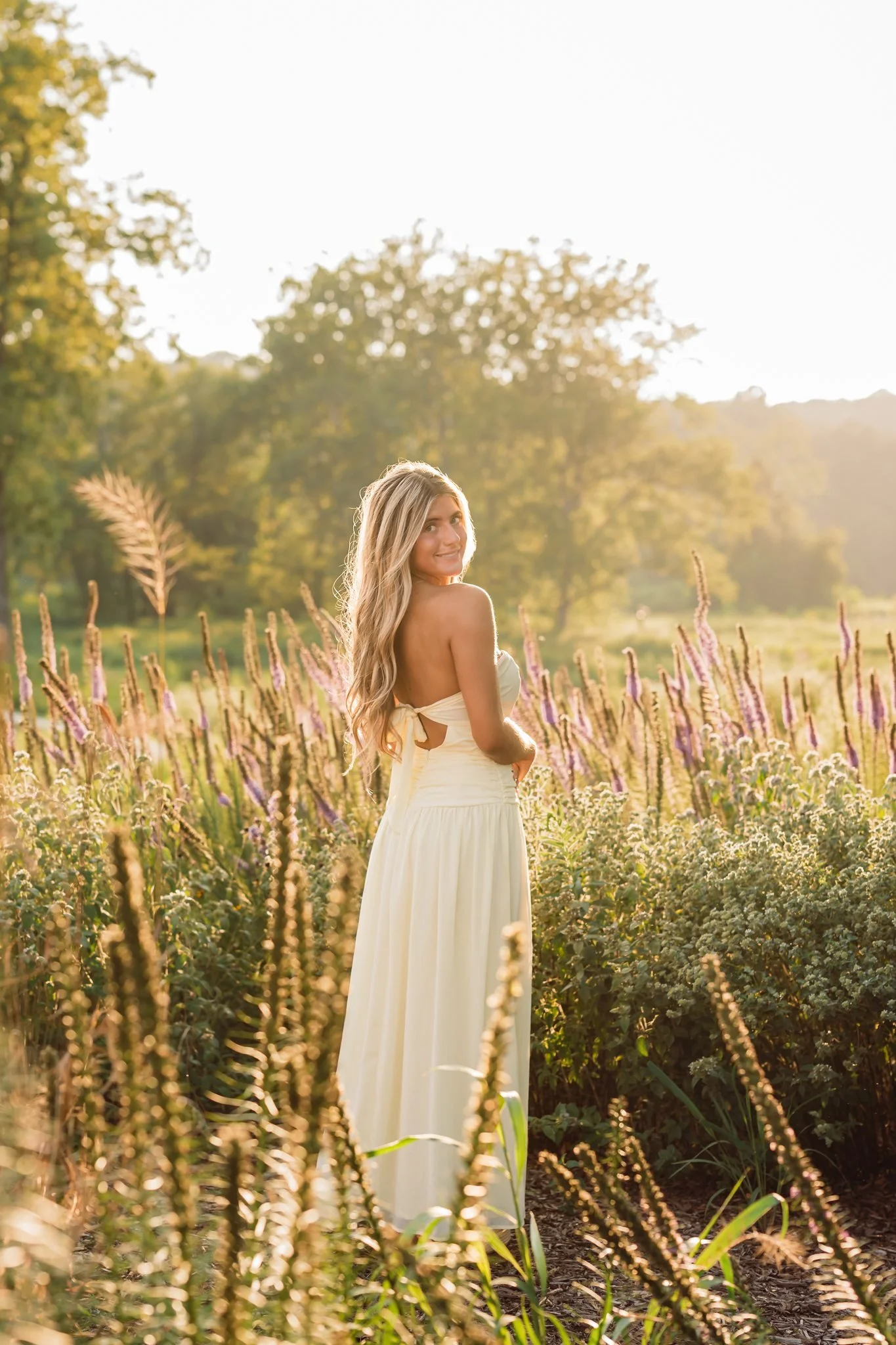 golden-hour-senior-photo-session.jpg