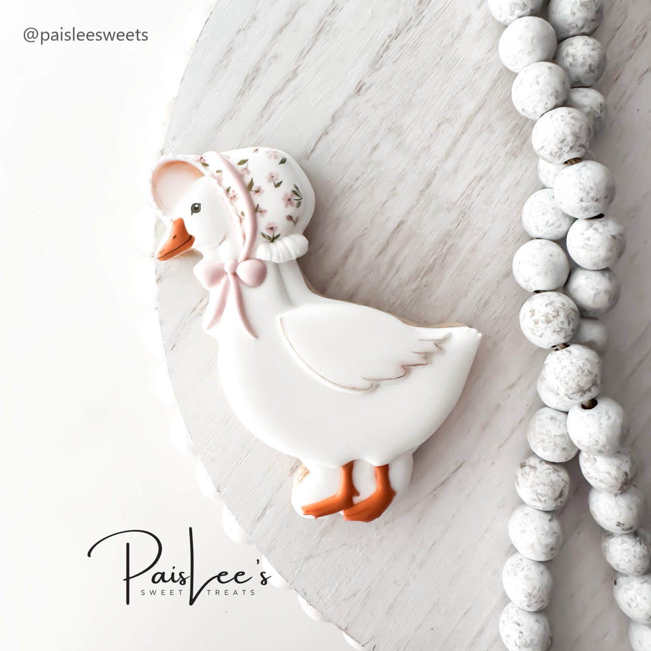 Easter Meadow Set, bonnet goose.png