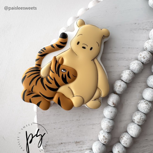 Vintage Pooh and Friends, bear and tiger.png