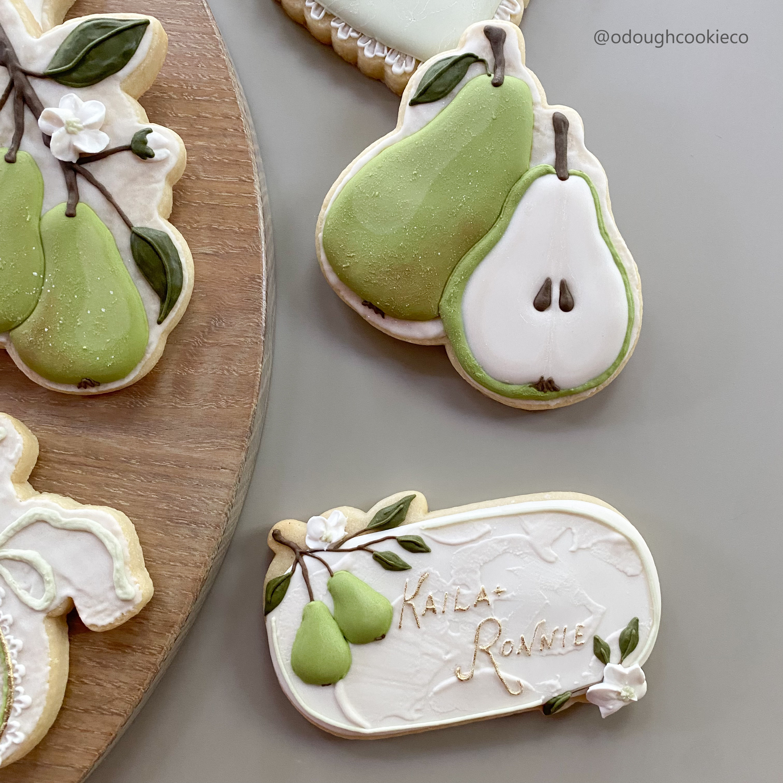 Perfect Pear Set, pear pair, pear capsule.png