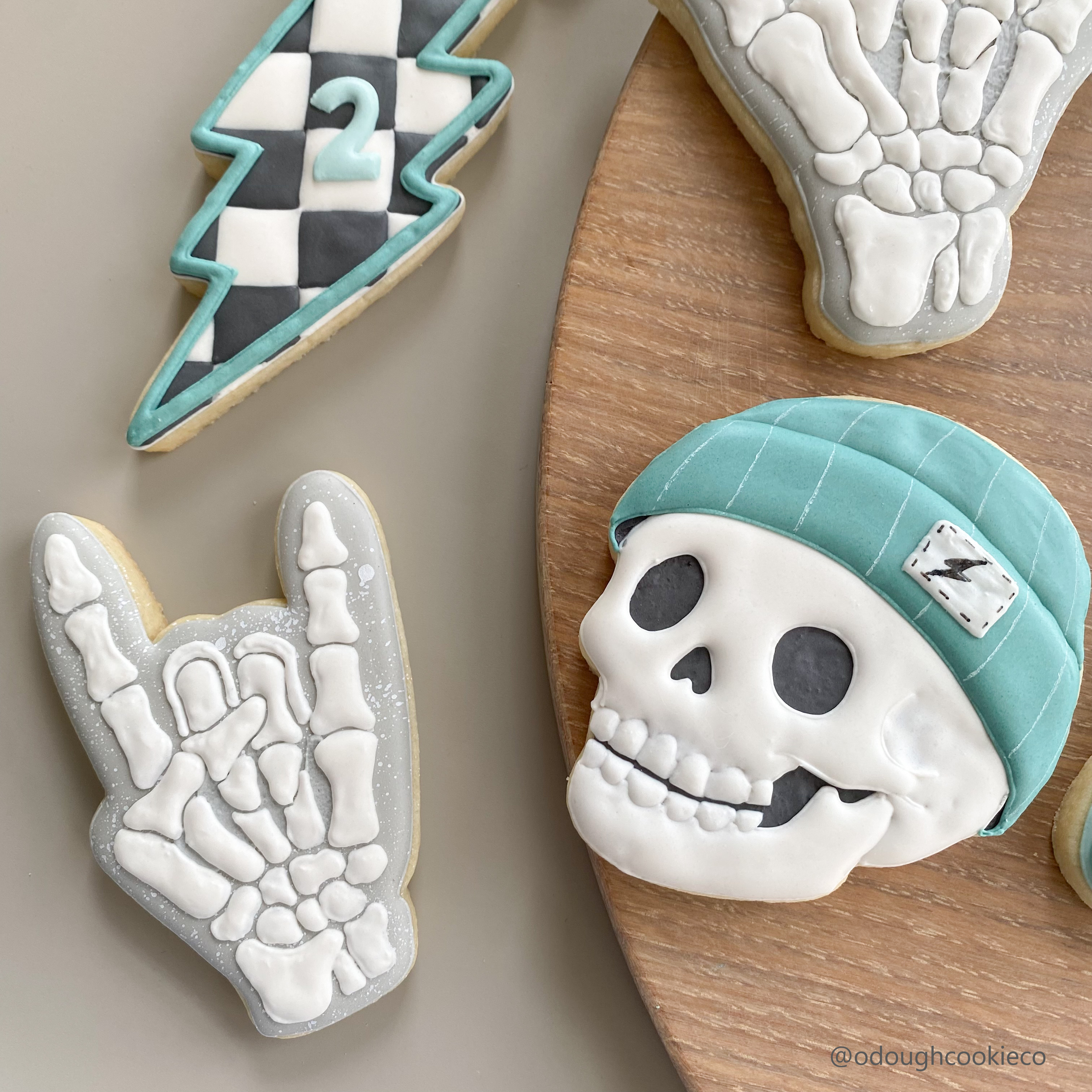 Skeleton Skateboard Set, skeleton beanie, skeleton rock on, lightning bolt.png