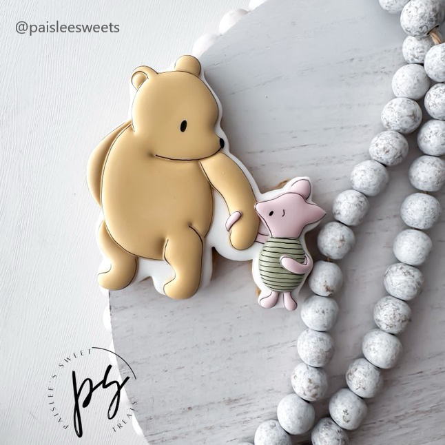 Vintage Pooh and Friends, bear and pig.png