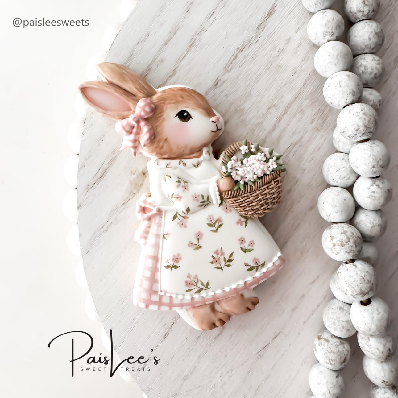 Easter Meadow Set, standing basket bunny.png