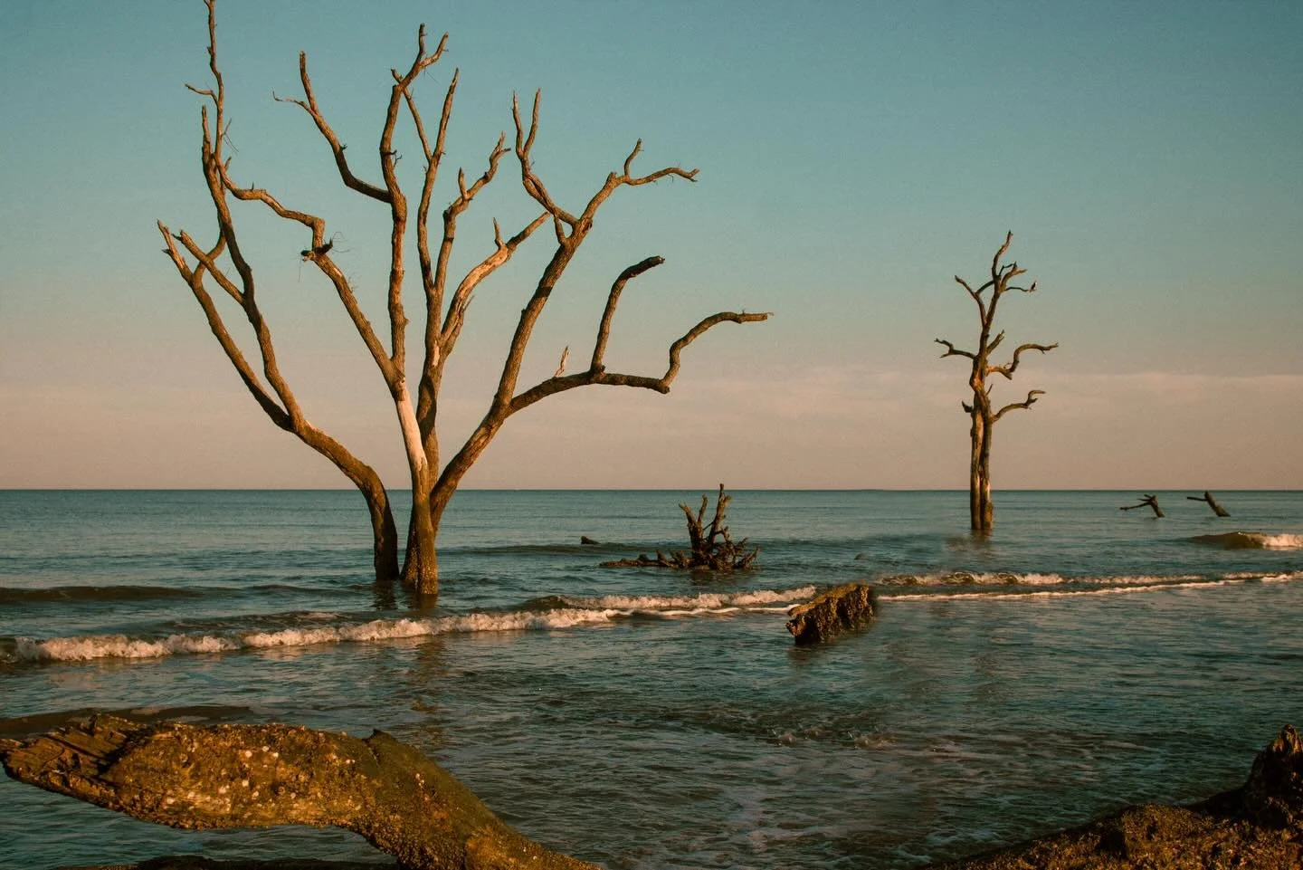 If there&rsquo;s anything I&rsquo;m missing in the lowcountry (well other than the shrimp and blue crabs that is) it&rsquo;s the sunsets at the Boneyard Beach in Hunting Island State Park. 

Imagine walking on the beach with a cool breeze and warm sa