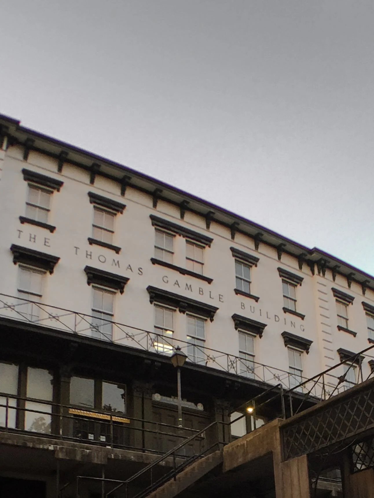 Lines and patterns. Photo walks are coming back for (some). But for a lot? It never actually went away. It&rsquo;s always been a thing. 

Hence, schlepping camera gear to getaways and trips is always worth it. 😉📷💁&zwj;♀️

#artofphotography #archit