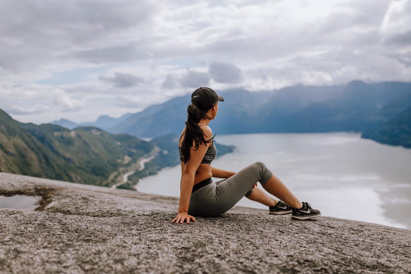 Do yourself a favour and go check out @drew.gonsalves / @lumii.studio ✨

I met Drew in Squamish through a mutual friend of ours. We hiked! We took photos! And we did not realize it would be FAR too long before getting to do these things with these pe