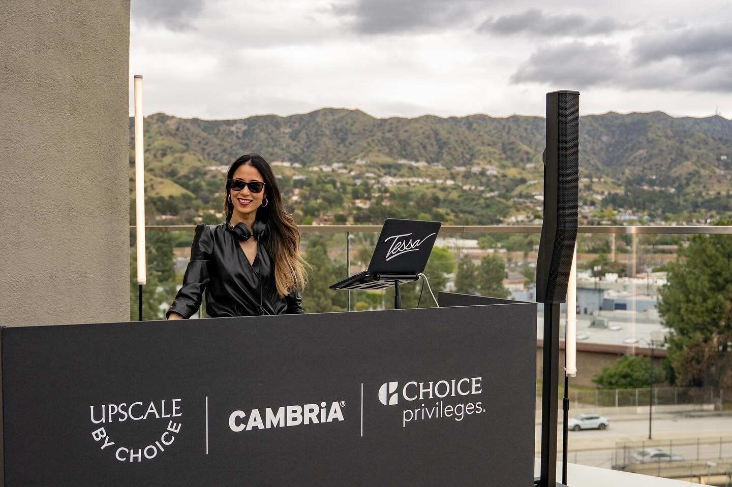 We celebrated the grand opening of @cambriaburbank last week, celebrating new beginnings, community, and the unique charm that the Cambria hotel will bring to Burbank. ✈️

A massive shoutout to our team, our partners, and the wonderful attendees for 