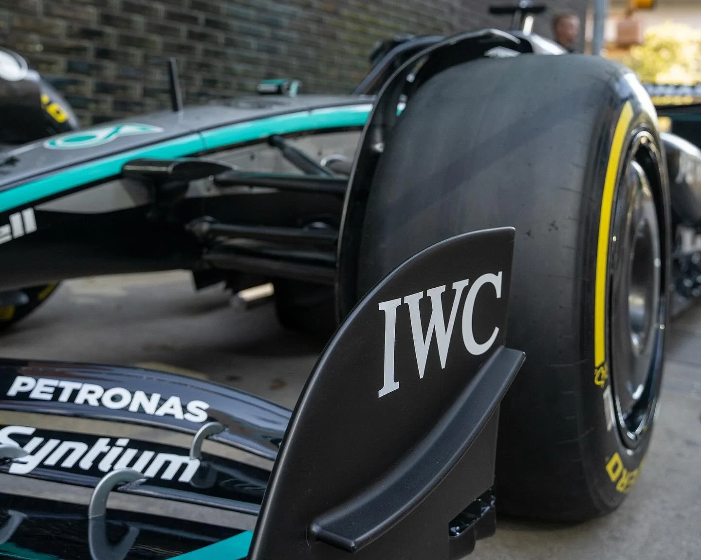 We kicked off the Formula 1 United States Grand Prix last week with IWC Schaffhausen, Mercedes-AMG PETRONAS, and Zadok Jewelers, celebrating race weekend with drivers @georgerussell63 &amp; @kimi.antonelli 

The evening brought together craftsmanship