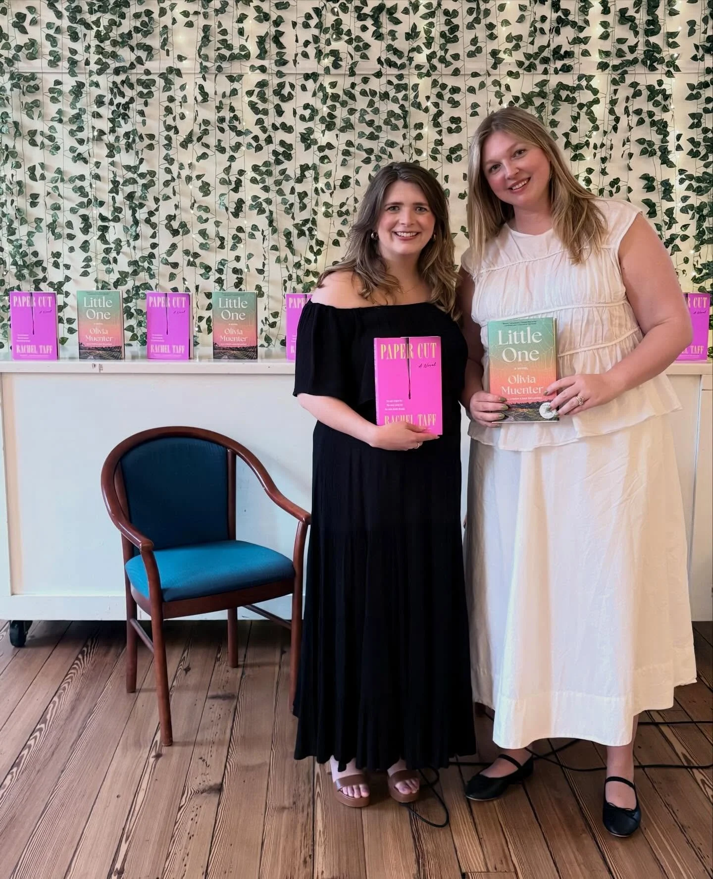 a very special last stop on book tour&hellip; one of my favorite cities, Charleston with my new friend @oliviamuenter 💓 we got to chat all things cults, creative process, ghost books, and what&rsquo;s next with the help of @buxtonbooks_chs 📚 Ty to 