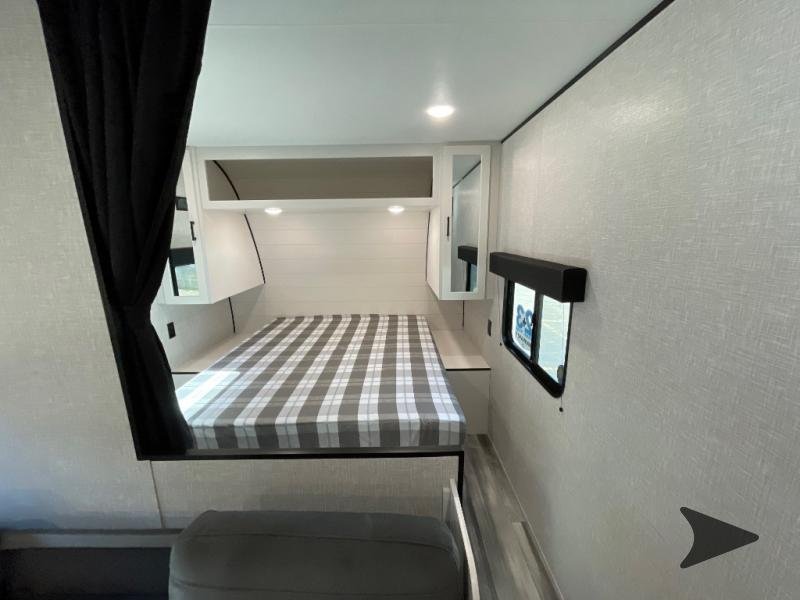 jayco queen bed.jpg