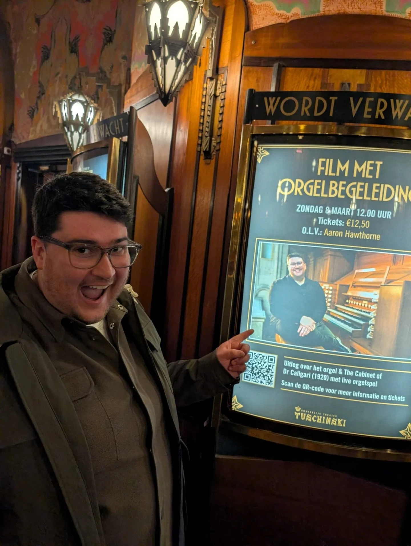 Hello Amsterdam!! If you happen to be around tomorrow, come and hear a fantastic organ in the world&rsquo;s most beautiful cinema, accompanying the original 1920 horror film! Link in bio! 
#amsterdam #netherlands #tuschinski #pathe