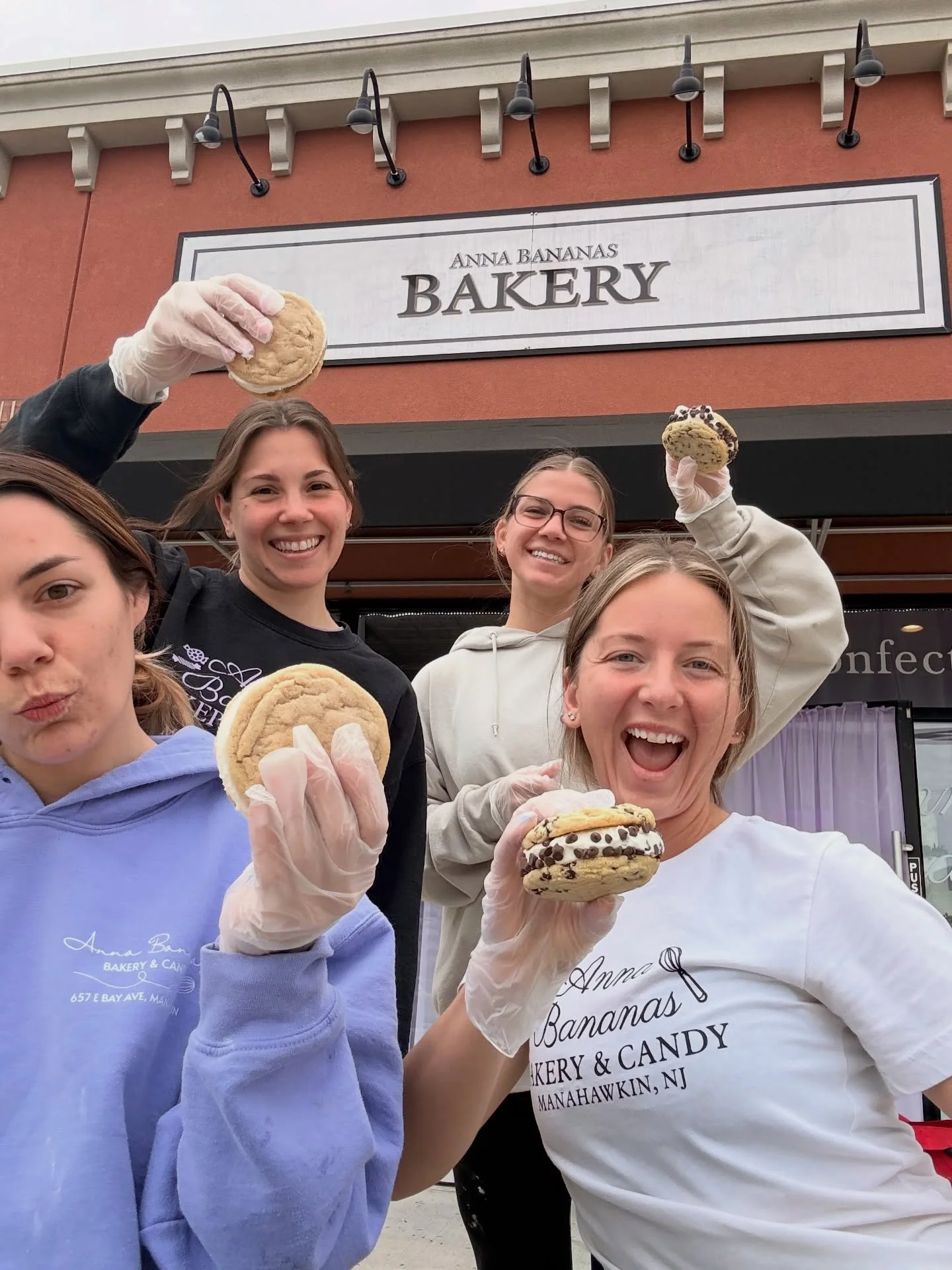 🍪✨ NATIONAL CHOCOLATE CHIP DAY COLLAB ✨🍦

We teamed up with Rich&rsquo;s Ice Cream to create the ultimate collaborative dessert 🤍

Made with Rich&rsquo;s HOMEMADE vanilla ice cream and our fresh baked cookies, these NEW massive ice cream cookie sa