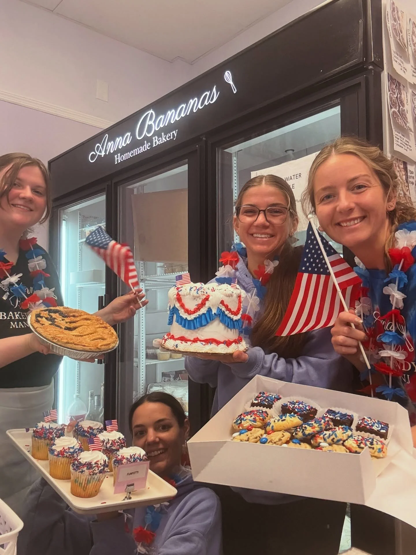 Red, white &amp; sweet treats ❤️🤍💙✨

We&rsquo;re stocked up and ready for Memorial Day weekend! 🇺🇸
Cupcakes, cookies, cakes &amp; pies are waiting for you ✨

OPEN TODAY 9&ndash;4:00
OPEN SUNDAY 9&ndash;2:00 💜
CLOSED MONDAYS