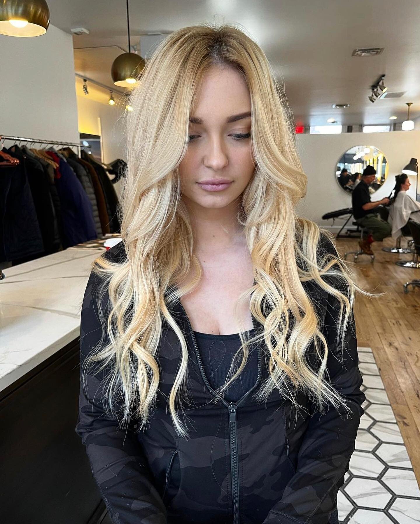 Have you ever wanted longer, fuller hair? Does your hair grow to a length and then just &ldquo; give up &ldquo;? @hairrby.kylee is now offering hand tied sew in hair extensions, and so far the response is amazing. We use high quality hair that can be
