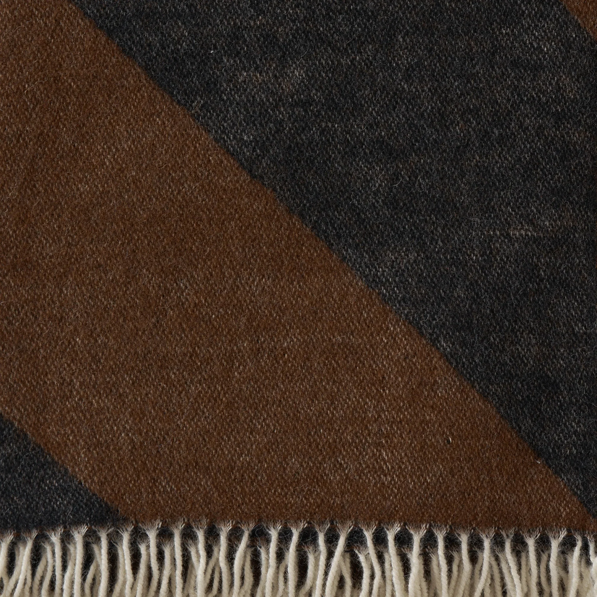 WN THROW COCOA 2.webp