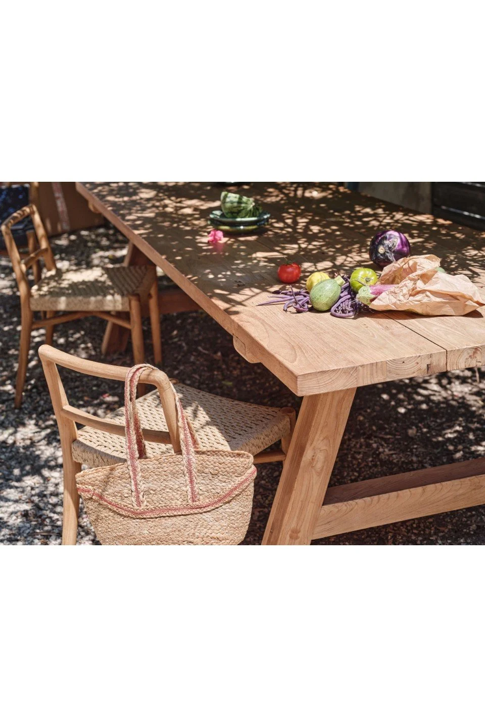 wn interiors garden table XL 5.jpg