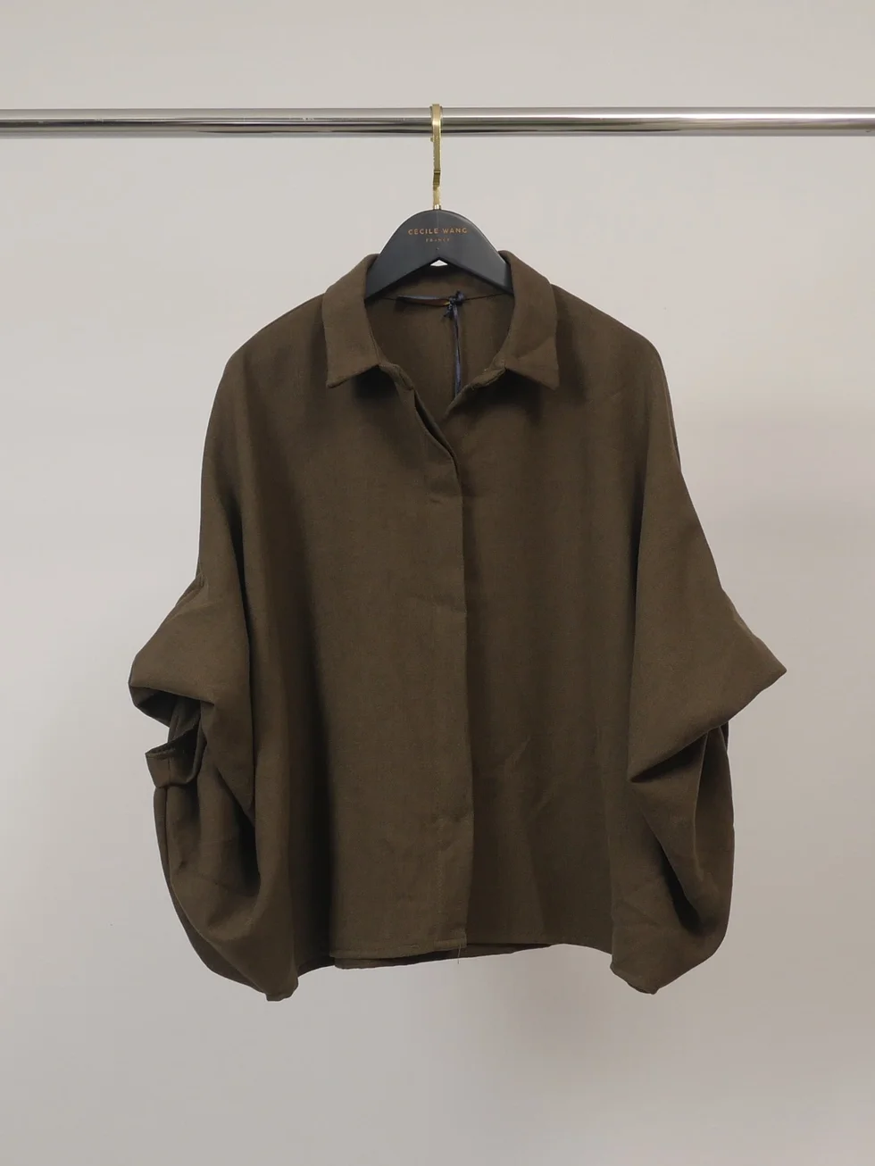 Khaki Loose shirt with gathered sleeve