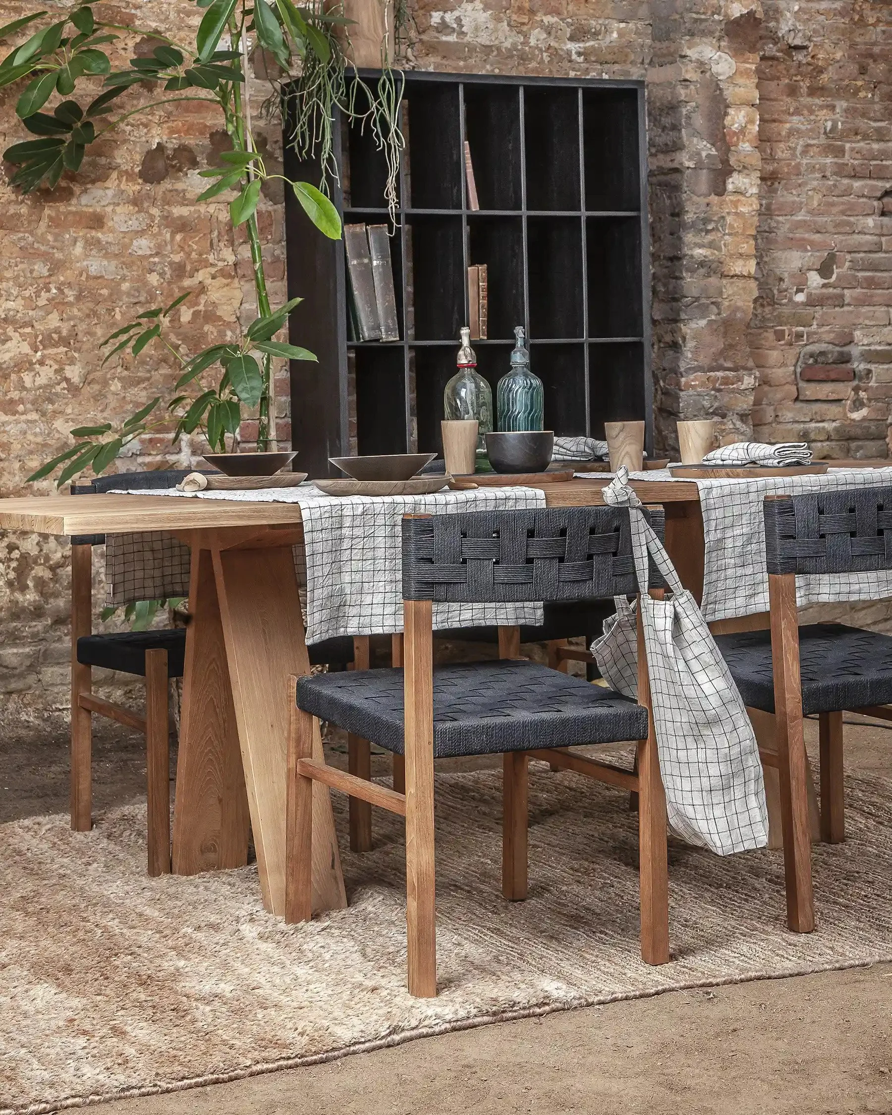 batu-dining-table-in-recycled-teak-wood-210-x-95-x-76-cm (3).jpg