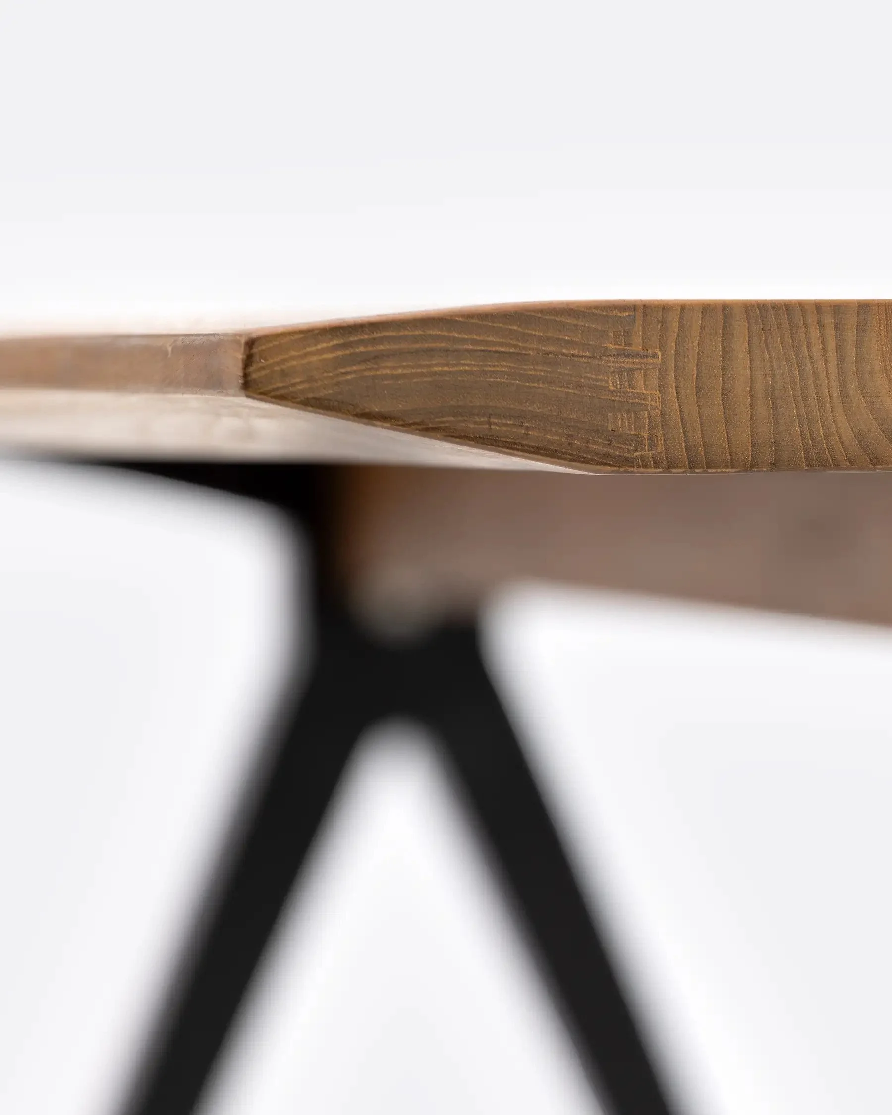 liku-dining-table-in-recycled-teak-wood-and-iron-250-x-90-x-74-cm (3).jpg