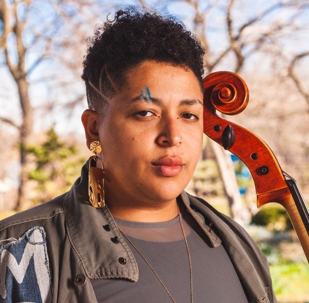 10.8 olula.negre.image (1).jpeg