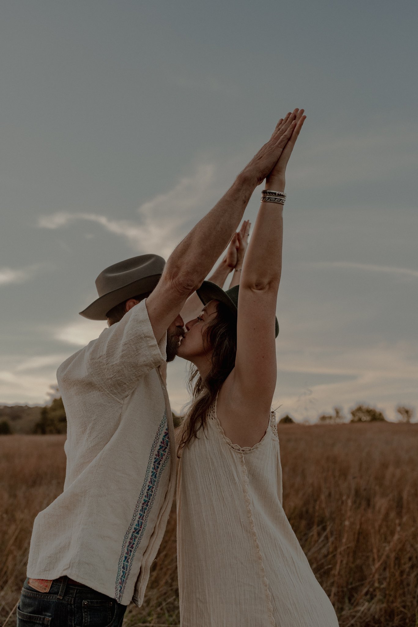 Couples lifestyle photography in Fayetteville, AR field